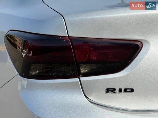 Киа Рио, объемом двигателя 1.6 л и пробегом 180 тыс. км за 10500 $, фото 13 на Automoto.ua