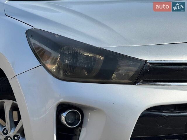 Киа Рио, объемом двигателя 1.6 л и пробегом 180 тыс. км за 10500 $, фото 3 на Automoto.ua