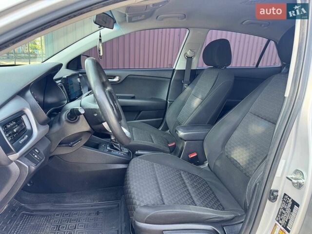 Киа Рио, объемом двигателя 1.6 л и пробегом 180 тыс. км за 10500 $, фото 18 на Automoto.ua