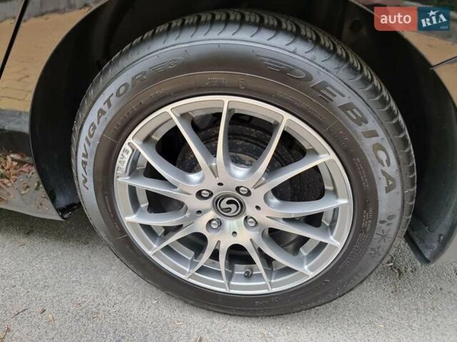 Кіа Ріо, об'ємом двигуна 1.59 л та пробігом 135 тис. км за 11000 $, фото 4 на Automoto.ua