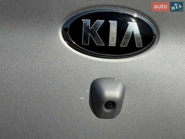 Киа Рио, объемом двигателя 1.6 л и пробегом 180 тыс. км за 10500 $, фото 15 на Automoto.ua