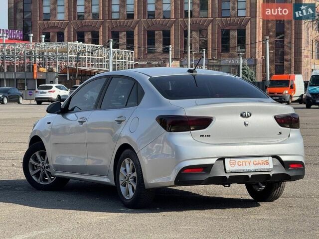 Киа Рио, объемом двигателя 1.6 л и пробегом 180 тыс. км за 10500 $, фото 9 на Automoto.ua