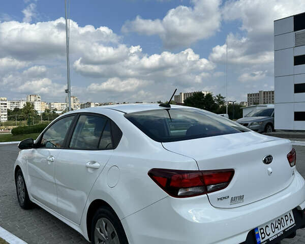 Киа Рио, объемом двигателя 1.6 л и пробегом 97 тыс. км за 14000 $, фото 3 на Automoto.ua