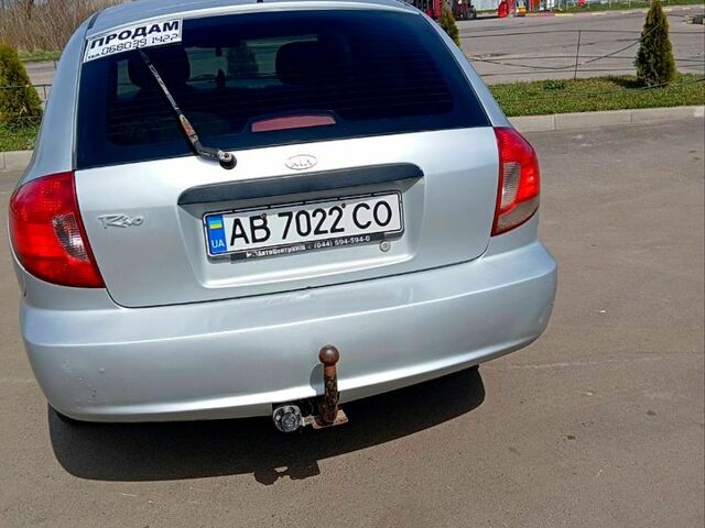 Киа Рио, объемом двигателя 1.3 л и пробегом 374 тыс. км за 3000 $, фото 1 на Automoto.ua