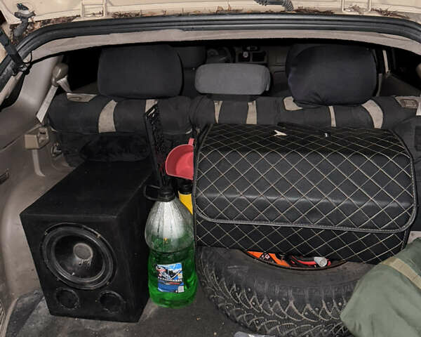 Киа Рио, объемом двигателя 1.5 л и пробегом 200 тыс. км за 2900 $, фото 7 на Automoto.ua