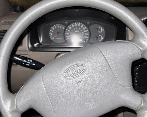 Киа Рио, объемом двигателя 1.5 л и пробегом 200 тыс. км за 2900 $, фото 3 на Automoto.ua