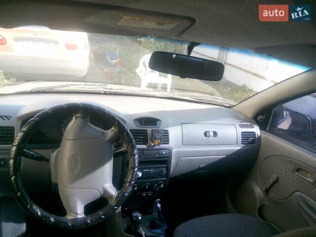 Желтый Киа Рио, объемом двигателя 1.3 л и пробегом 150 тыс. км за 3950 $, фото 15 на Automoto.ua