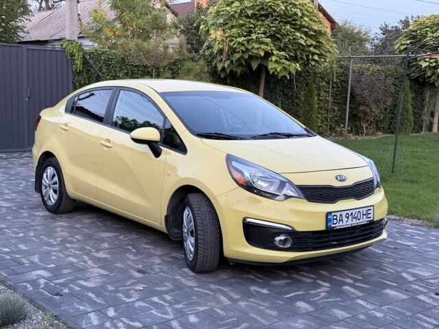 Желтый Киа Рио, объемом двигателя 1.6 л и пробегом 139 тыс. км за 9600 $, фото 5 на Automoto.ua