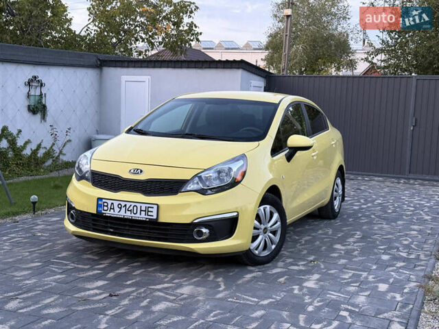 Жовтий Кіа Ріо, об'ємом двигуна 1.59 л та пробігом 139 тис. км за 9600 $, фото 2 на Automoto.ua