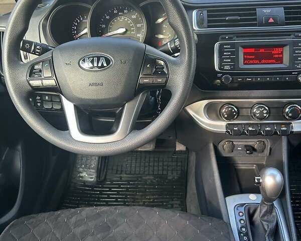 Жовтий Кіа Ріо, об'ємом двигуна 1.59 л та пробігом 140 тис. км за 8999 $, фото 9 на Automoto.ua