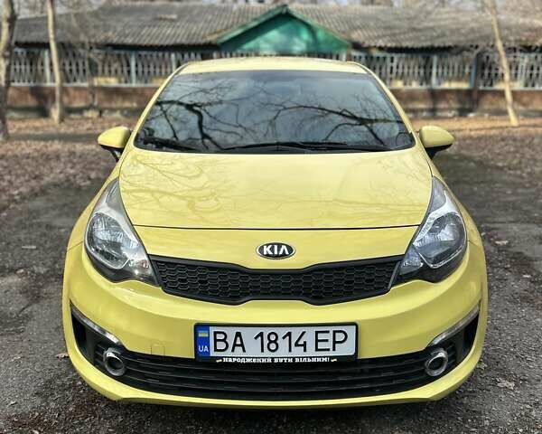 Жовтий Кіа Ріо, об'ємом двигуна 1.6 л та пробігом 140 тис. км за 8700 $, фото 6 на Automoto.ua