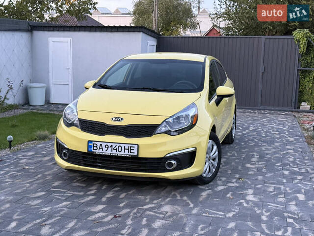Жовтий Кіа Ріо, об'ємом двигуна 1.59 л та пробігом 139 тис. км за 9600 $, фото 3 на Automoto.ua