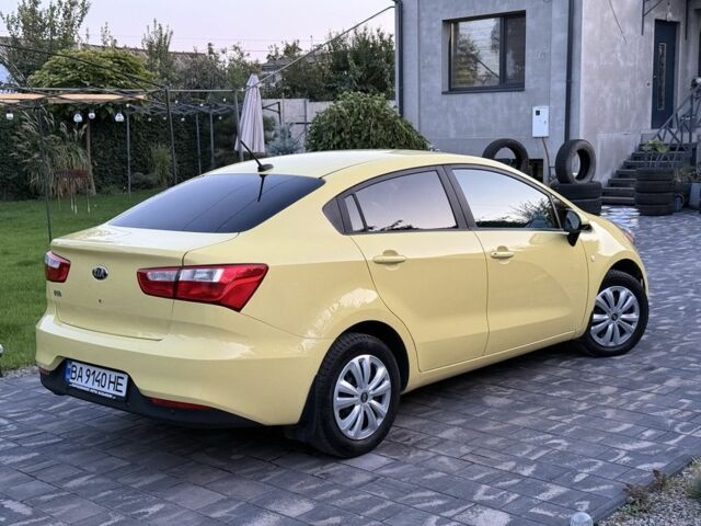 Желтый Киа Рио, объемом двигателя 1.6 л и пробегом 139 тыс. км за 9600 $, фото 3 на Automoto.ua