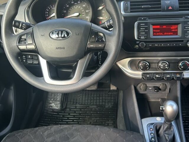 Желтый Киа Рио, объемом двигателя 1.6 л и пробегом 145 тыс. км за 8800 $, фото 10 на Automoto.ua