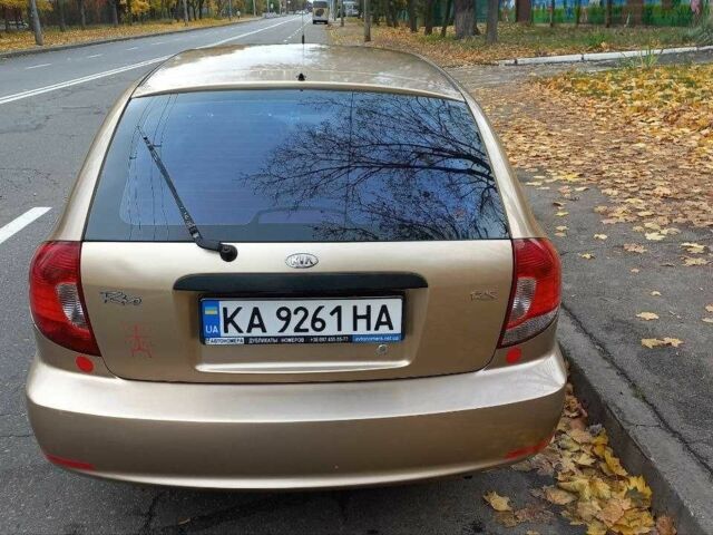 Жовтий Кіа Ріо, об'ємом двигуна 1.3 л та пробігом 156 тис. км за 2500 $, фото 4 на Automoto.ua