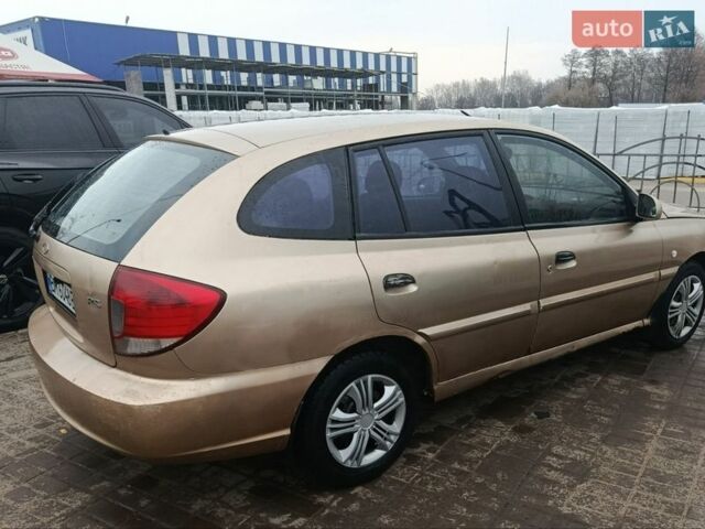 Жовтий Кіа Ріо, об'ємом двигуна 1.5 л та пробігом 227 тис. км за 2000 $, фото 2 на Automoto.ua