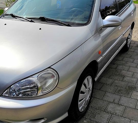 Серый Киа Рио, объемом двигателя 1.5 л и пробегом 320 тыс. км за 2600 $, фото 10 на Automoto.ua