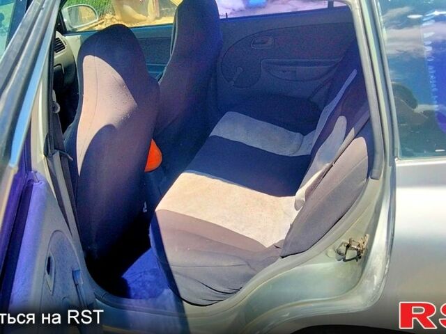 Серый Киа Рио, объемом двигателя 1.3 л и пробегом 280 тыс. км за 2200 $, фото 3 на Automoto.ua