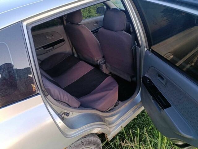 Сірий Кіа Ріо, об'ємом двигуна 1.5 л та пробігом 2 тис. км за 2500 $, фото 4 на Automoto.ua