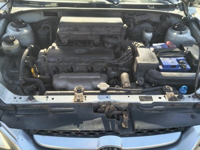 Сірий Кіа Ріо, об'ємом двигуна 1.3 л та пробігом 286 тис. км за 2850 $, фото 6 на Automoto.ua