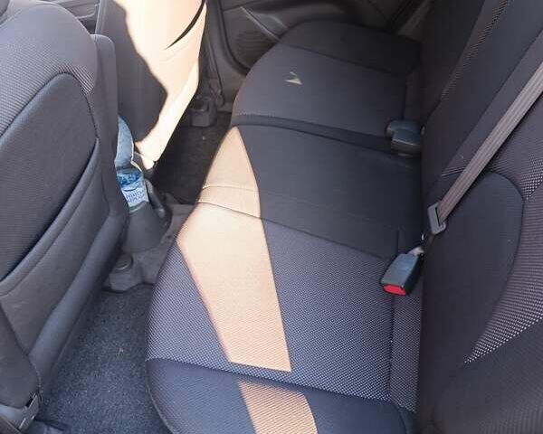 Сірий Кіа Ріо, об'ємом двигуна 1.49 л та пробігом 272 тис. км за 4500 $, фото 19 на Automoto.ua