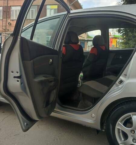 Серый Киа Рио, объемом двигателя 1.4 л и пробегом 192 тыс. км за 5000 $, фото 6 на Automoto.ua