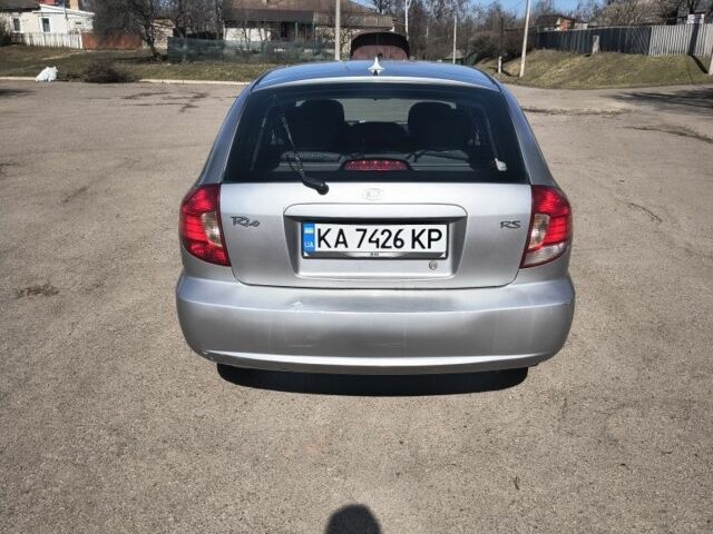 Сірий Кіа Ріо, об'ємом двигуна 1.3 л та пробігом 286 тис. км за 2850 $, фото 3 на Automoto.ua