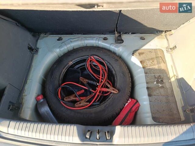 Сірий Кіа Ріо, об'ємом двигуна 1.49 л та пробігом 272 тис. км за 4500 $, фото 17 на Automoto.ua