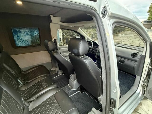 Серый Киа Рио, объемом двигателя 1.49 л и пробегом 290 тыс. км за 3250 $, фото 10 на Automoto.ua