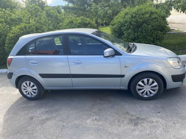 Сірий Кіа Ріо, об'ємом двигуна 1.5 л та пробігом 278 тис. км за 4300 $, фото 2 на Automoto.ua