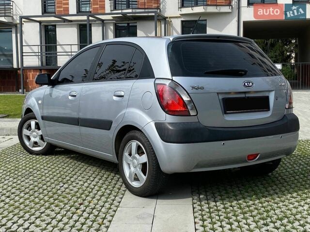Серый Киа Рио, объемом двигателя 1.6 л и пробегом 179 тыс. км за 6499 $, фото 20 на Automoto.ua