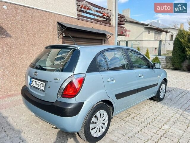 Серый Киа Рио, объемом двигателя 1.5 л и пробегом 265 тыс. км за 3999 $, фото 6 на Automoto.ua