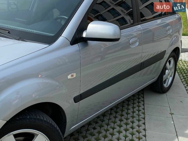 Серый Киа Рио, объемом двигателя 1.6 л и пробегом 179 тыс. км за 6499 $, фото 18 на Automoto.ua