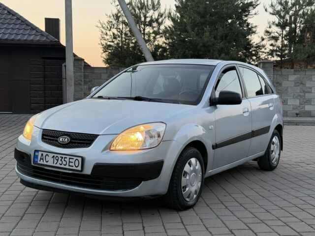 Сірий Кіа Ріо, об'ємом двигуна 1.5 л та пробігом 279 тис. км за 4825 $, фото 6 на Automoto.ua