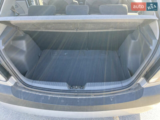 Сірий Кіа Ріо, об'ємом двигуна 1.4 л та пробігом 140 тис. км за 5100 $, фото 14 на Automoto.ua