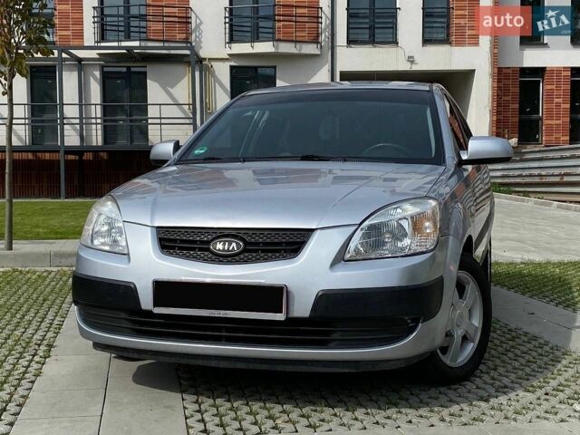 Серый Киа Рио, объемом двигателя 1.6 л и пробегом 179 тыс. км за 5999 $, фото 13 на Automoto.ua