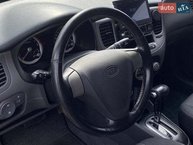 Серый Киа Рио, объемом двигателя 1.6 л и пробегом 173 тыс. км за 5799 $, фото 40 на Automoto.ua