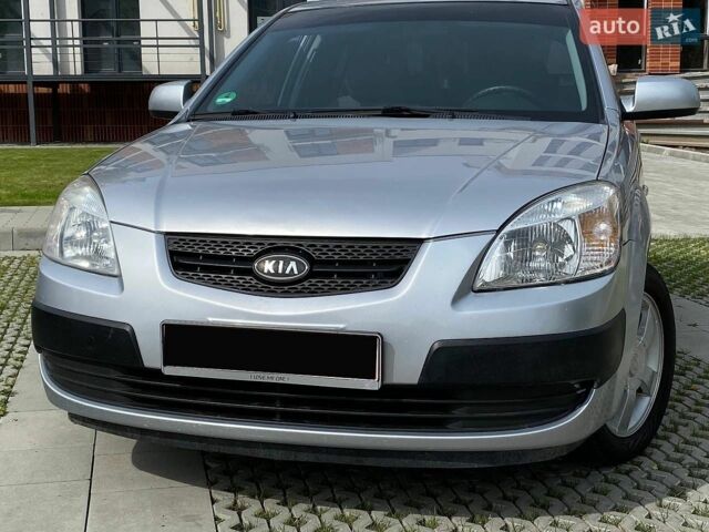 Серый Киа Рио, объемом двигателя 1.6 л и пробегом 179 тыс. км за 6499 $, фото 15 на Automoto.ua