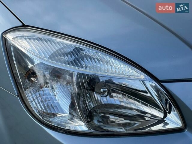 Серый Киа Рио, объемом двигателя 1.5 л и пробегом 265 тыс. км за 3999 $, фото 9 на Automoto.ua
