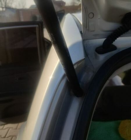 Серый Киа Рио, объемом двигателя 1.49 л и пробегом 280 тыс. км за 3900 $, фото 17 на Automoto.ua