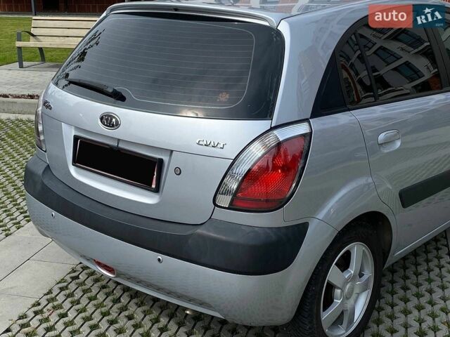 Серый Киа Рио, объемом двигателя 1.6 л и пробегом 179 тыс. км за 5999 $, фото 35 на Automoto.ua