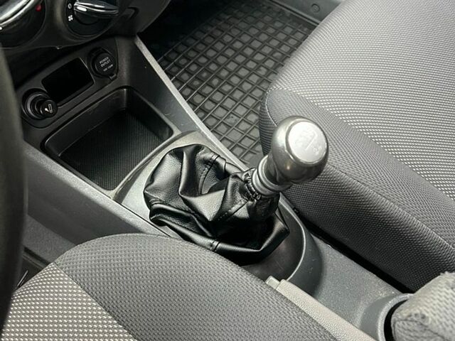 Серый Киа Рио, объемом двигателя 1.4 л и пробегом 245 тыс. км за 4200 $, фото 20 на Automoto.ua