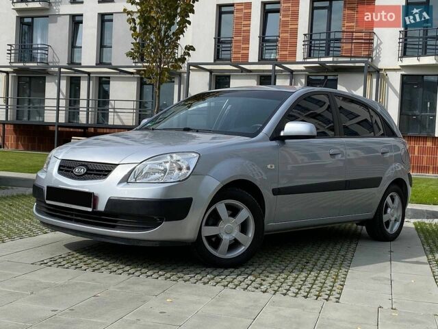 Серый Киа Рио, объемом двигателя 1.6 л и пробегом 179 тыс. км за 6499 $, фото 11 на Automoto.ua