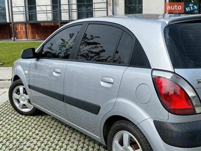Серый Киа Рио, объемом двигателя 1.6 л и пробегом 179 тыс. км за 6499 $, фото 30 на Automoto.ua