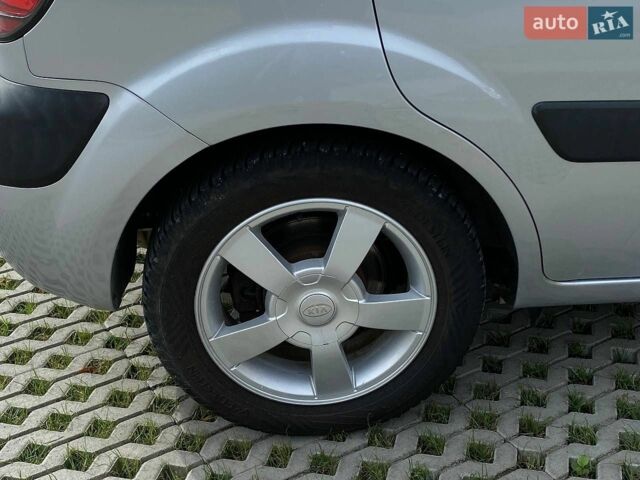 Серый Киа Рио, объемом двигателя 1.6 л и пробегом 179 тыс. км за 5999 $, фото 36 на Automoto.ua
