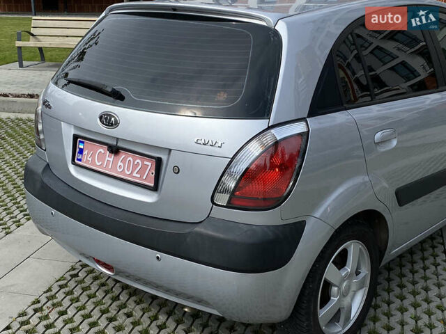 Сірий Кіа Ріо, об'ємом двигуна 1.6 л та пробігом 173 тис. км за 6199 $, фото 34 на Automoto.ua