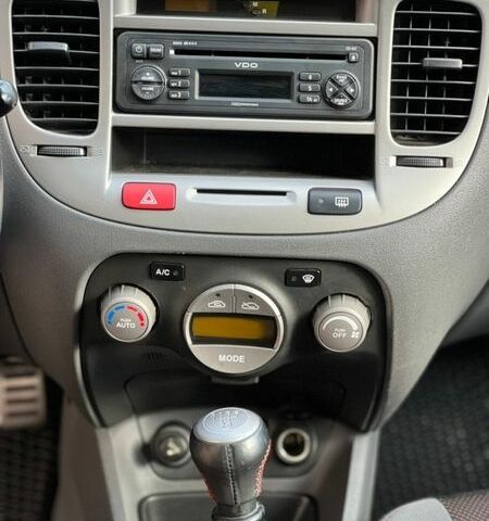 Серый Киа Рио, объемом двигателя 1.5 л и пробегом 265 тыс. км за 4499 $, фото 19 на Automoto.ua