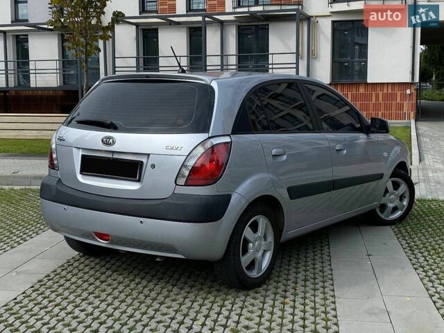 Серый Киа Рио, объемом двигателя 1.6 л и пробегом 179 тыс. км за 5999 $, фото 31 на Automoto.ua