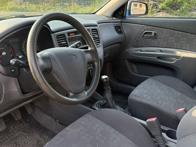 Серый Киа Рио, объемом двигателя 1.5 л и пробегом 276 тыс. км за 2999 $, фото 8 на Automoto.ua