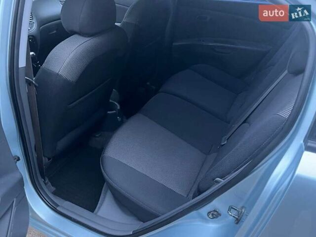 Серый Киа Рио, объемом двигателя 1.4 л и пробегом 254 тыс. км за 4600 $, фото 17 на Automoto.ua